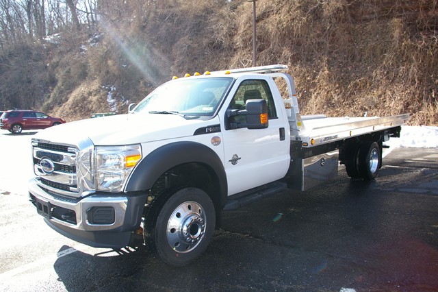 Ford F550 Tow Truck
