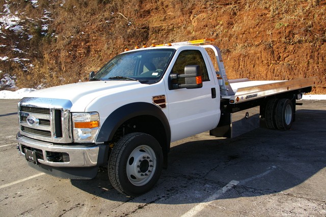 Ford F550 Tow Truck