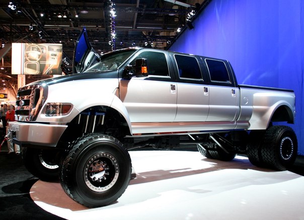 Ford F650 3 Door
