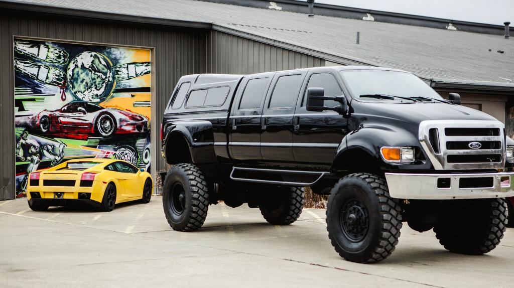 Ford F650 3 Door
