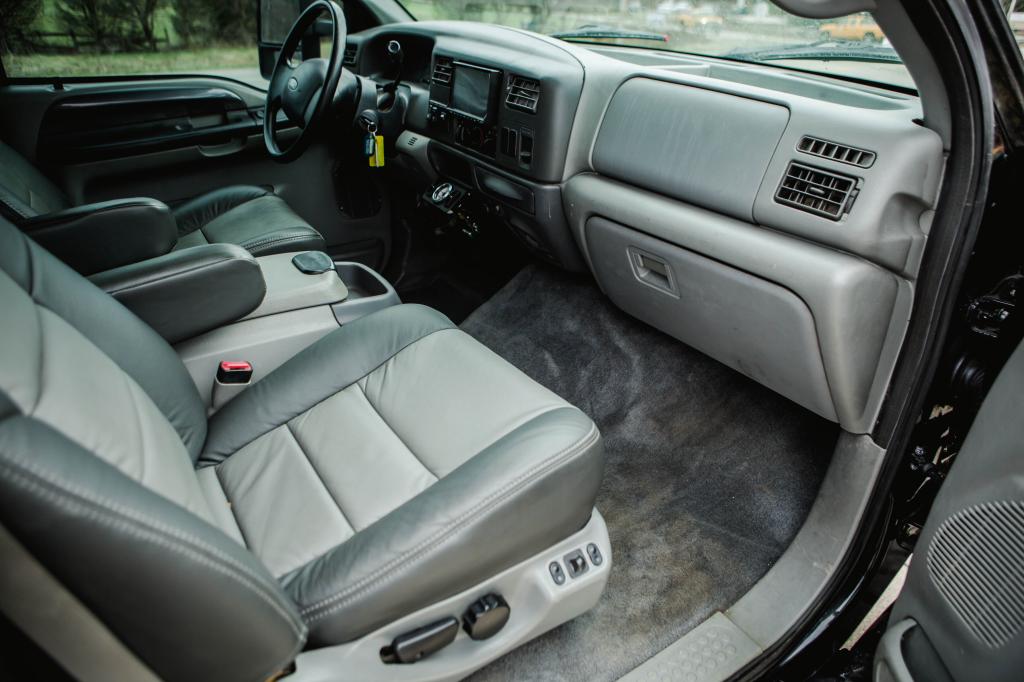 Ford F650 6 Door 4x4