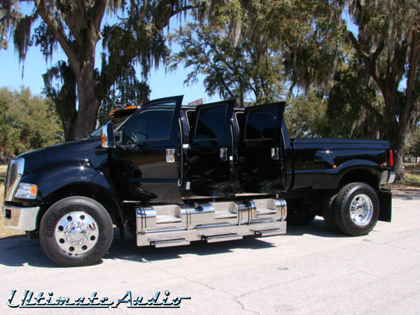 Ford F650 6 Door