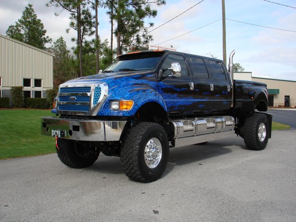 Ford F650 6 Door