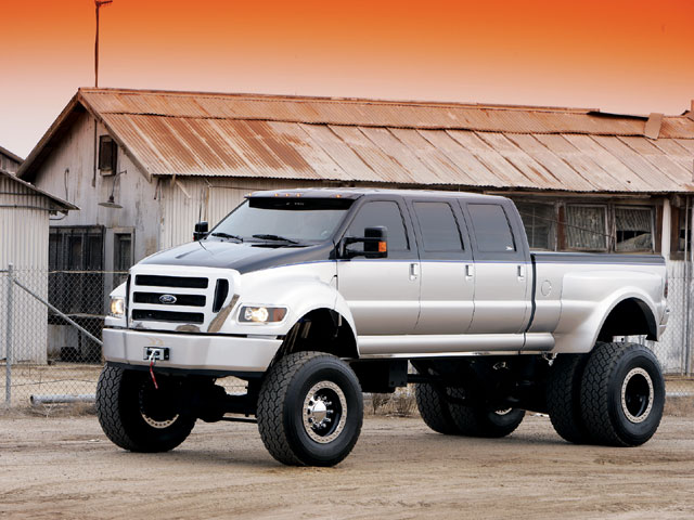 Ford F650 6 Door