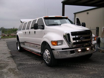 Ford F650 V10