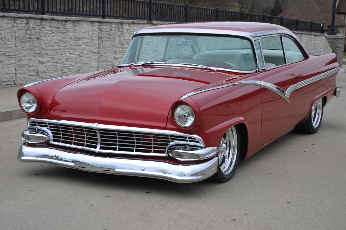 Ford Fairlane 1956