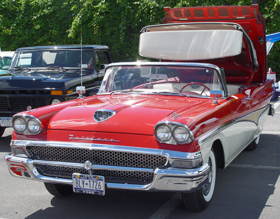 Ford Fairlane 1958