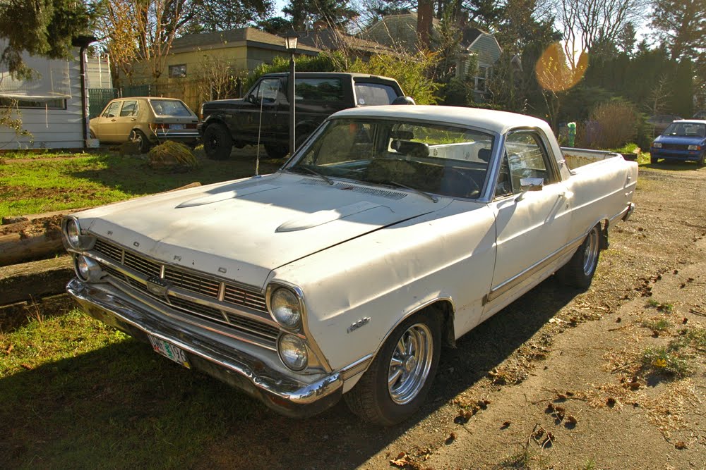Ford Fairlane 2-Door