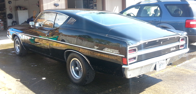 Ford Fairlane 500 Fastback