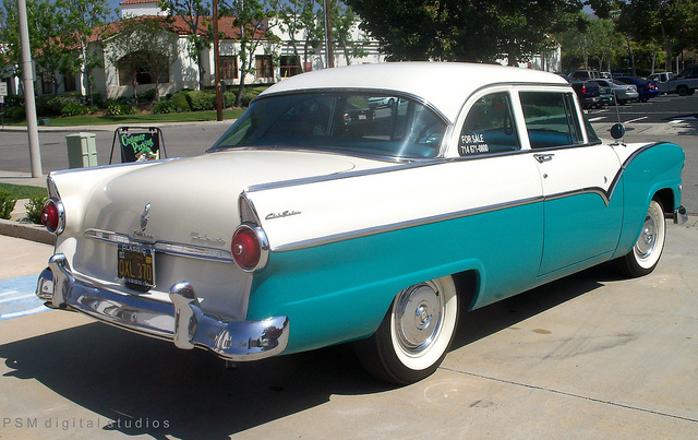 Ford Fairlane Club