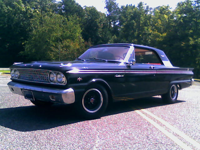 Ford Fairlane Fastback