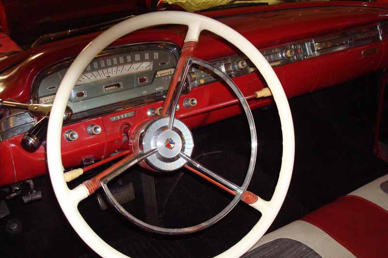 Ford Fairlane Galaxie 500