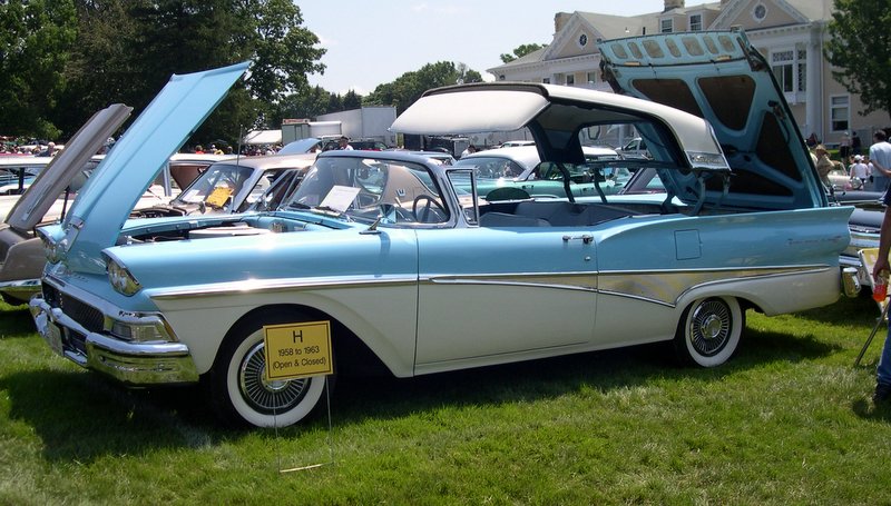 Ford Fairlane Galaxie
