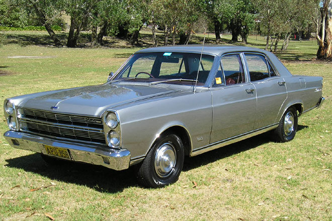 Ford Fairlane Sedan