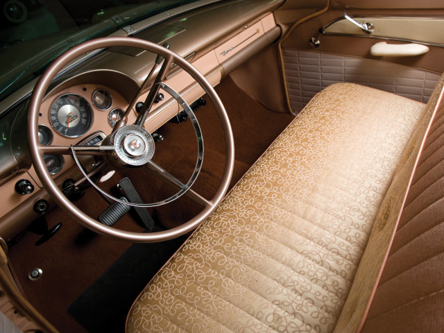 Ford Fairlane Sedan