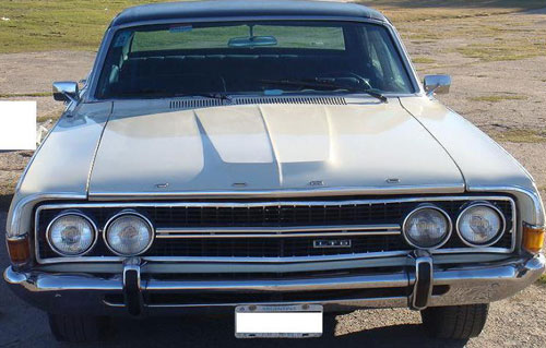 Ford Fairlane V8