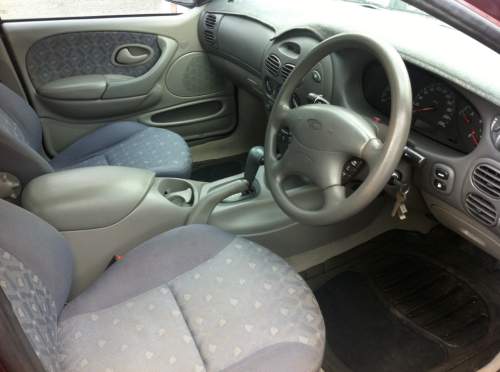 Ford Falcon 2000
