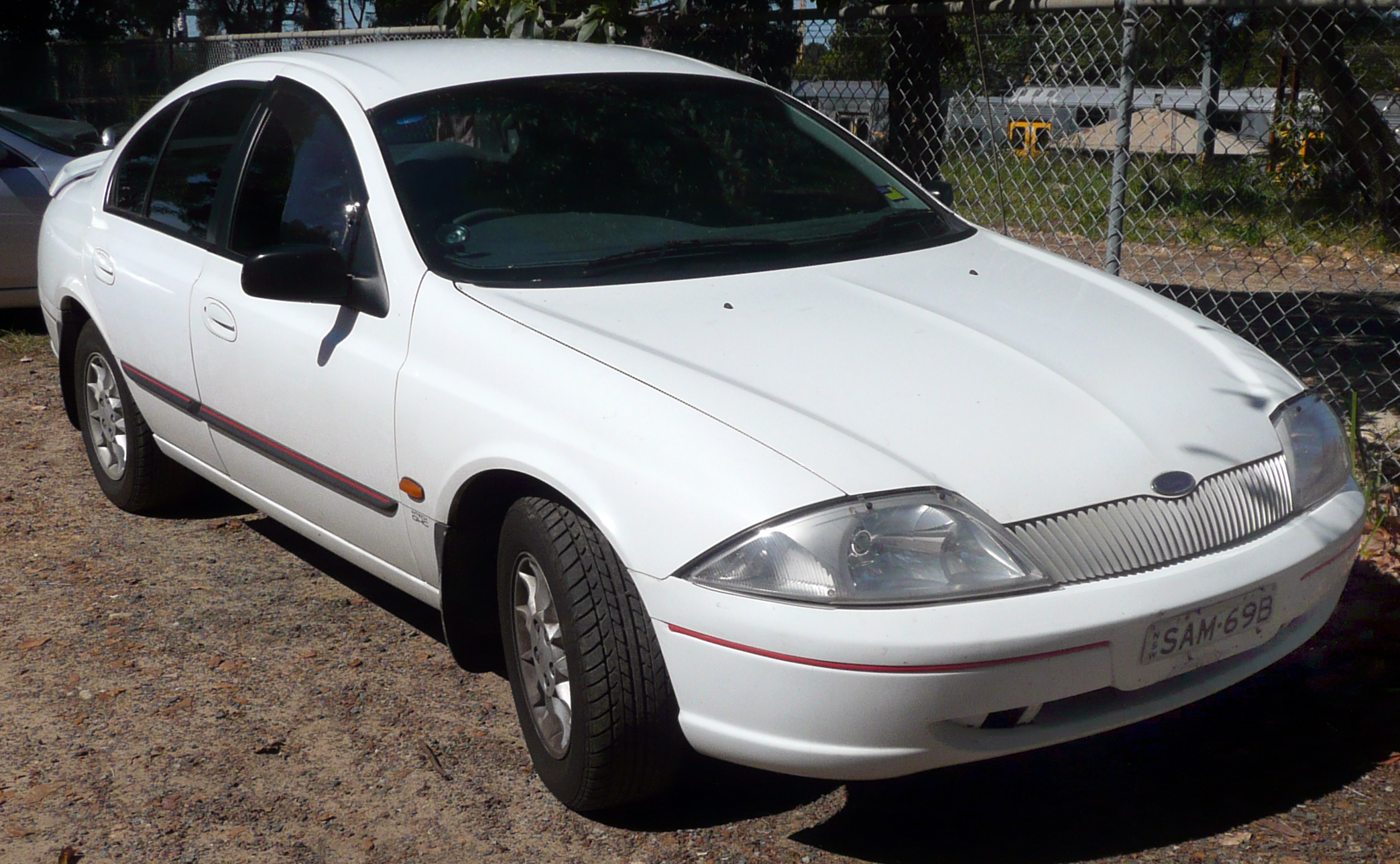Ford Falcon 2000