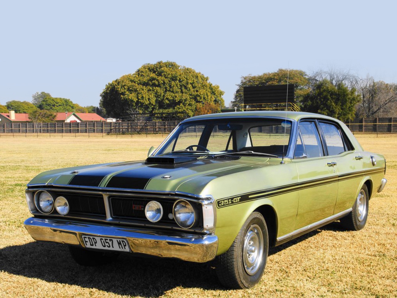 Ford Falcon 351