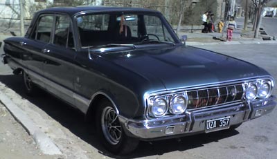 Ford Falcon Deluxe