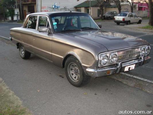 Ford Falcon Deluxe