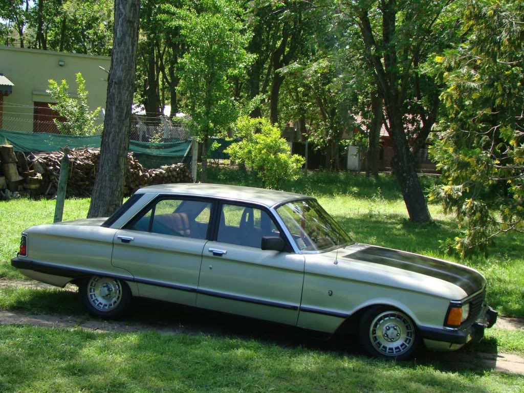Ford Falcon Ghia