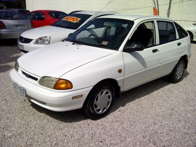 Ford Festiva 1996
