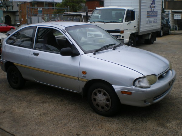 Ford Festiva 1999