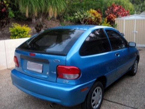 Ford Festiva 1999