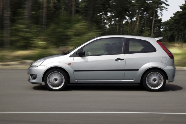Ford Festiva 2005