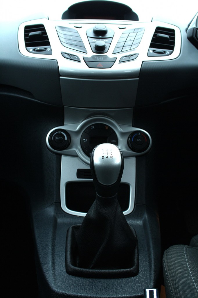 Ford Fiesta 13