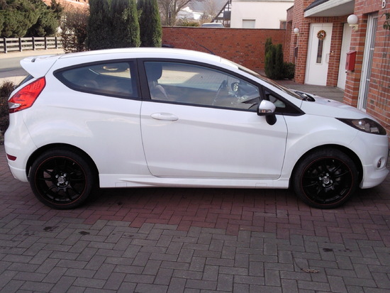 Ford Fiesta 14