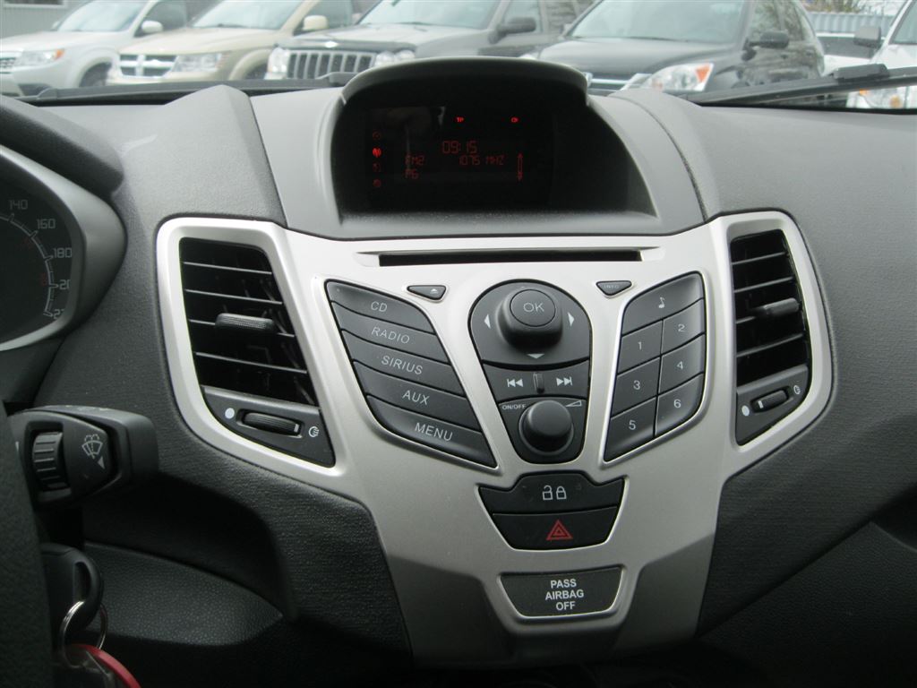 Ford Fiesta 14
