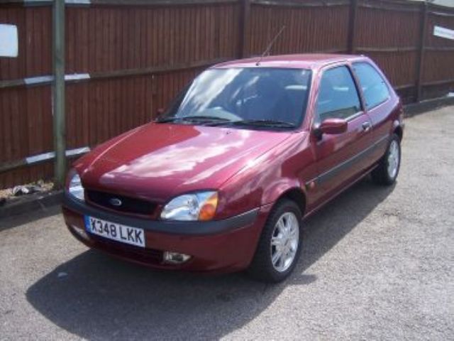 Ford Fiesta 2000