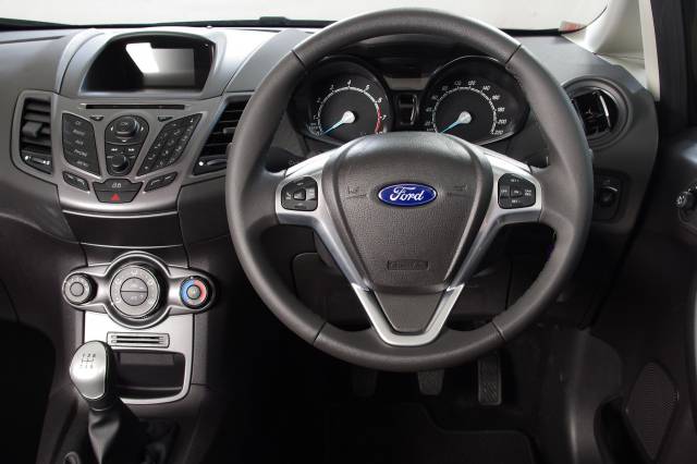 Ford Fiesta Ambiente 2014