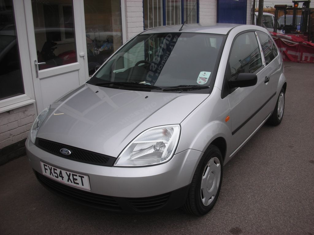 Ford Fiesta Finesse 2004