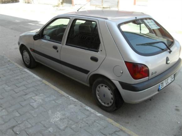 Ford Fiesta Flair