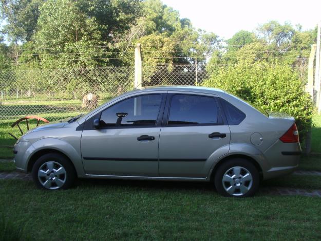 Ford Fiesta Max