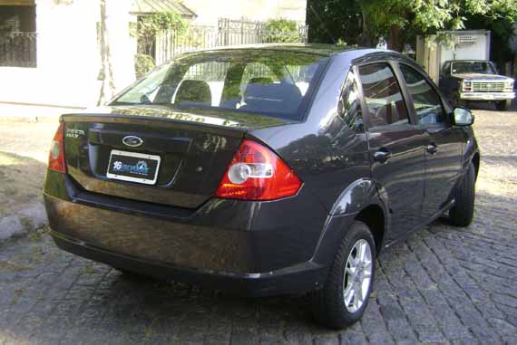 Ford Fiesta Max