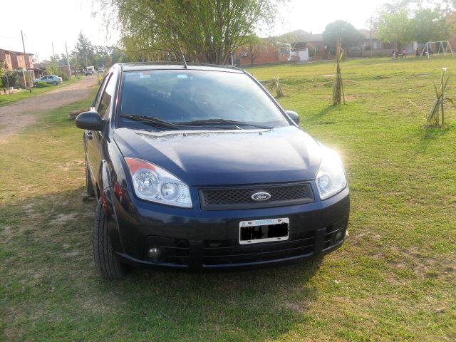 Ford Fiesta Max