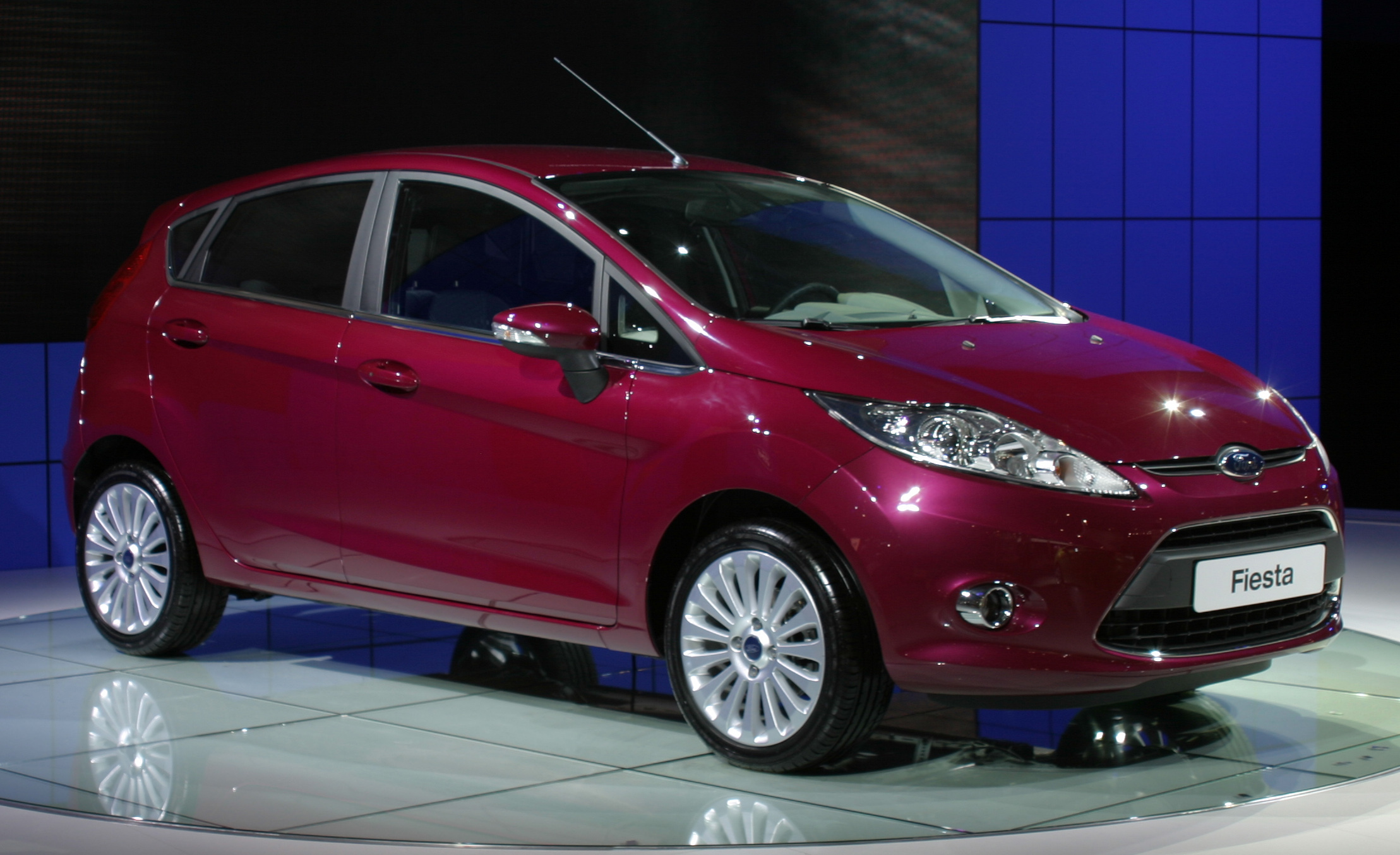 Ford Fiesta Pink