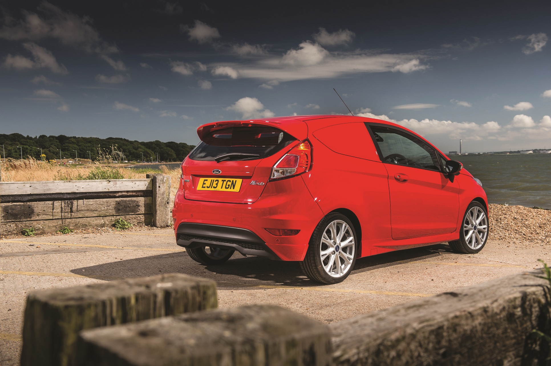 Ford Fiesta Van 2014