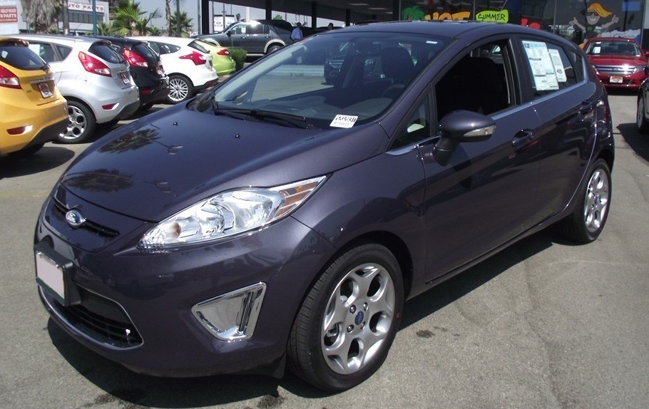 Ford Fiesta Violet