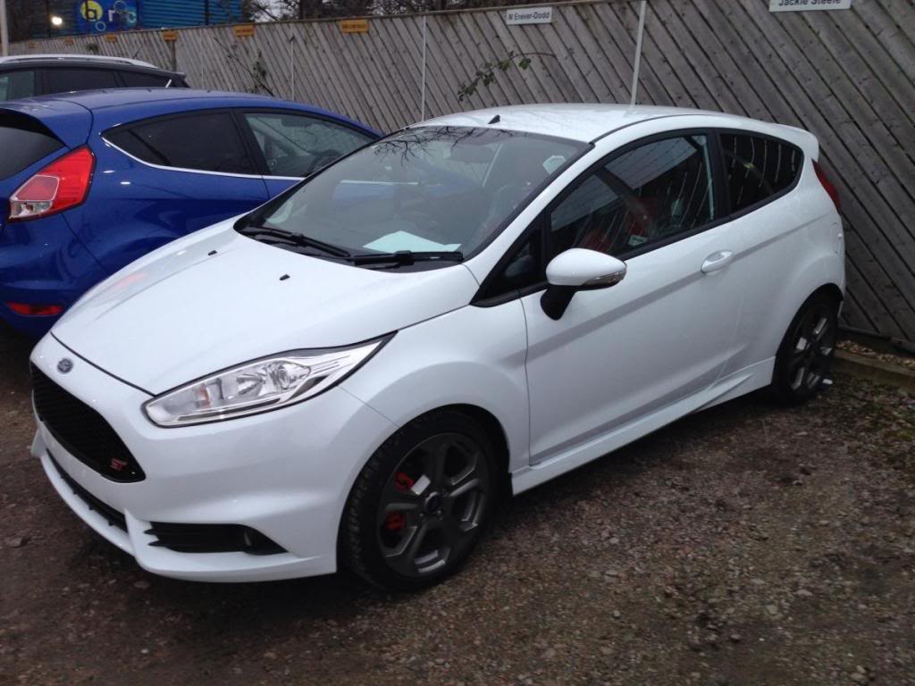 Ford Fiesta White 2013
