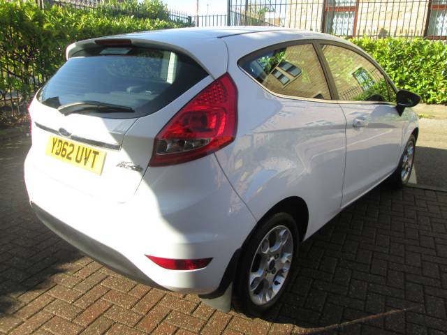 Ford Fiesta Zetec White