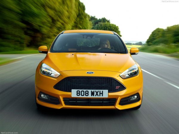 Ford Focus ST 2