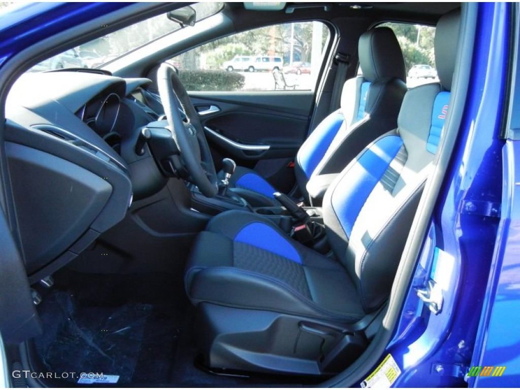Ford Focus ST Performance Blue