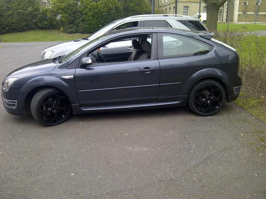 Ford Focus ST replica