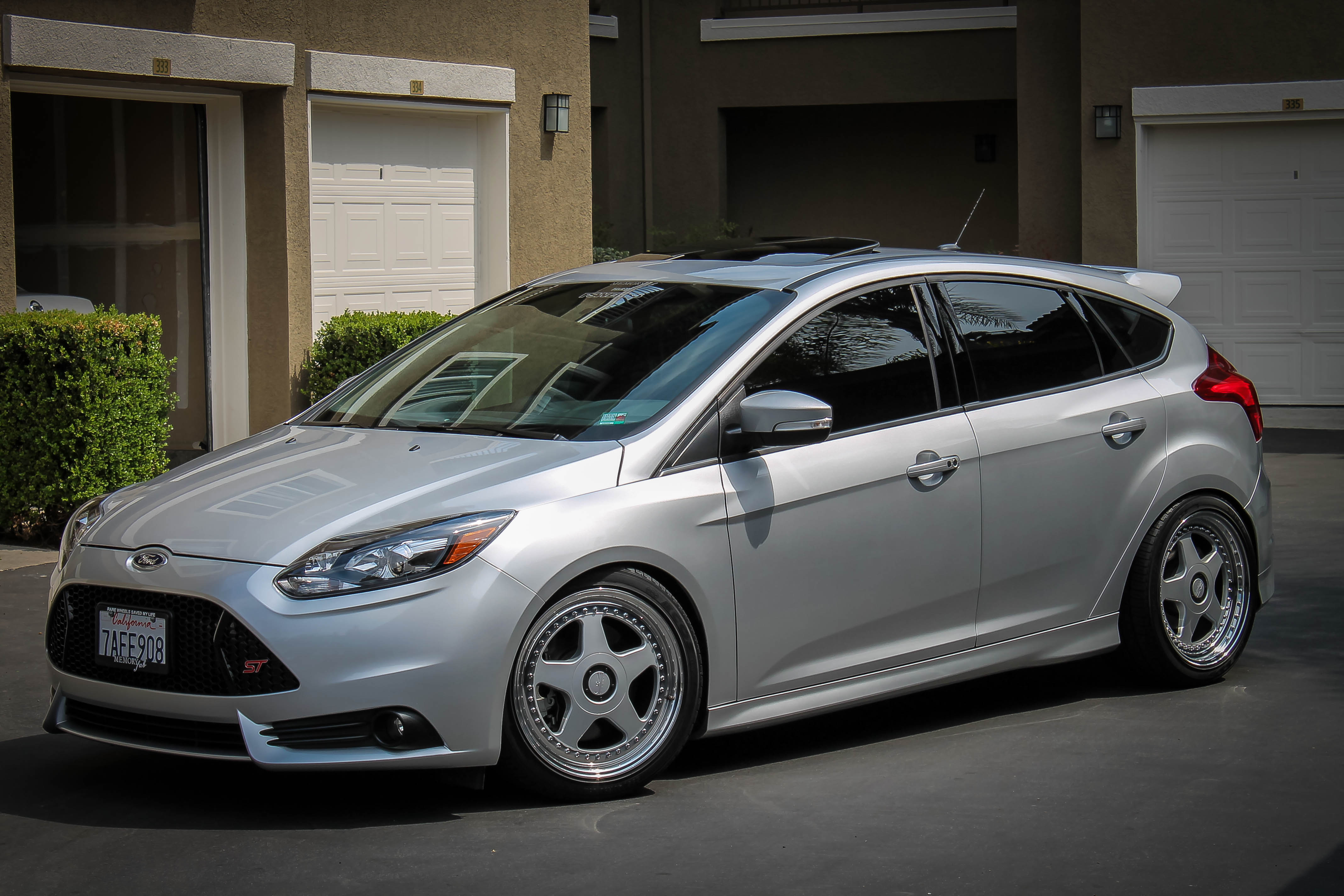 Ford Focus ST slammed