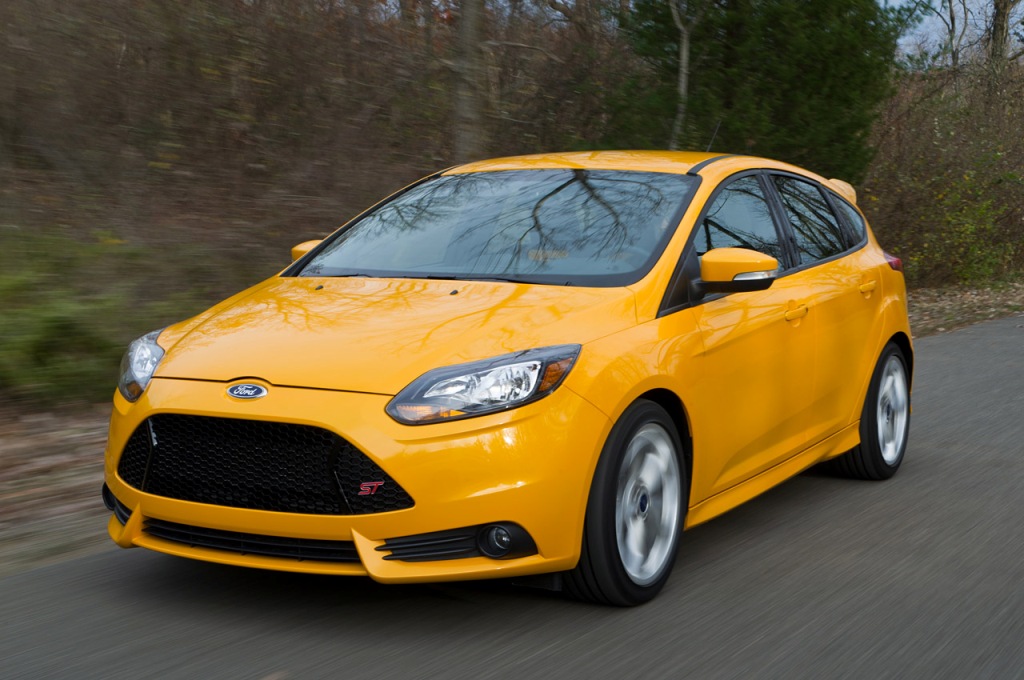 Ford Focus ST yellow